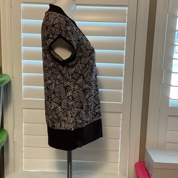 Cocomo Geometric Black and Cream Blouse - Picture 2 of 5